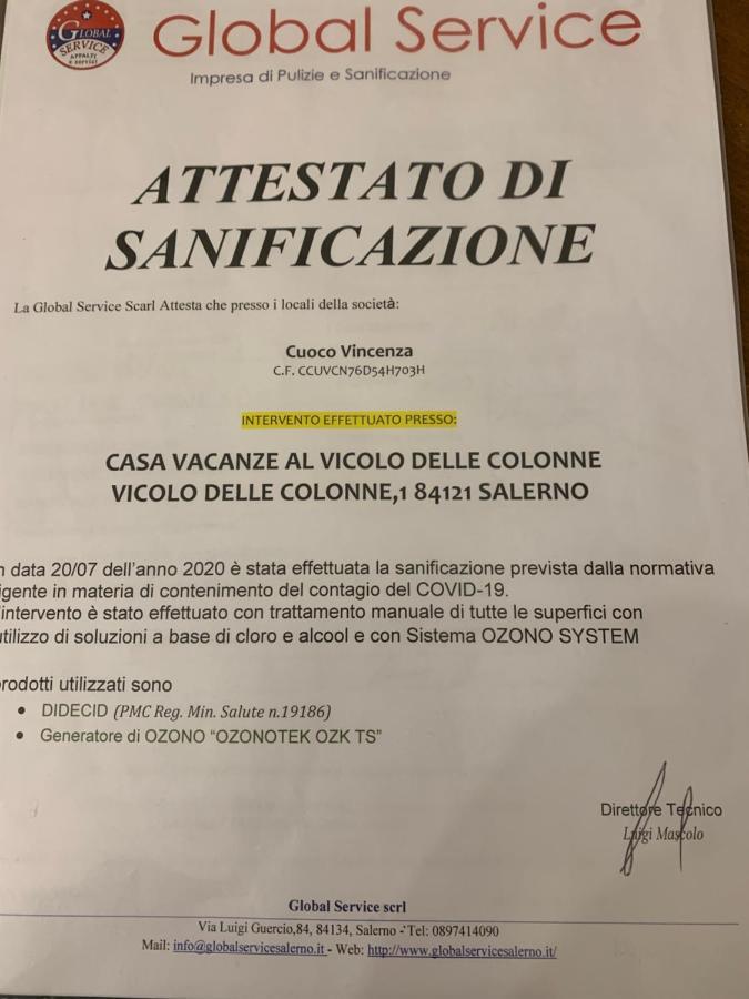 Casa Vacanza "Al Vicolo Delle Colonne" Salerno Eksteriør billede
